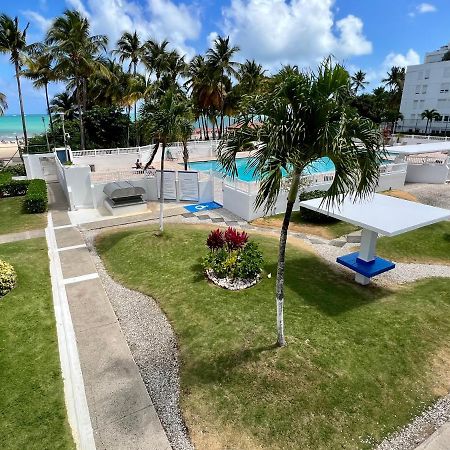 Hobie Oceanfront Apartment At Isla Verde San Juan Exterior photo